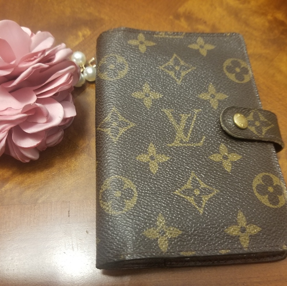 Louis Vuitton Agenda PM